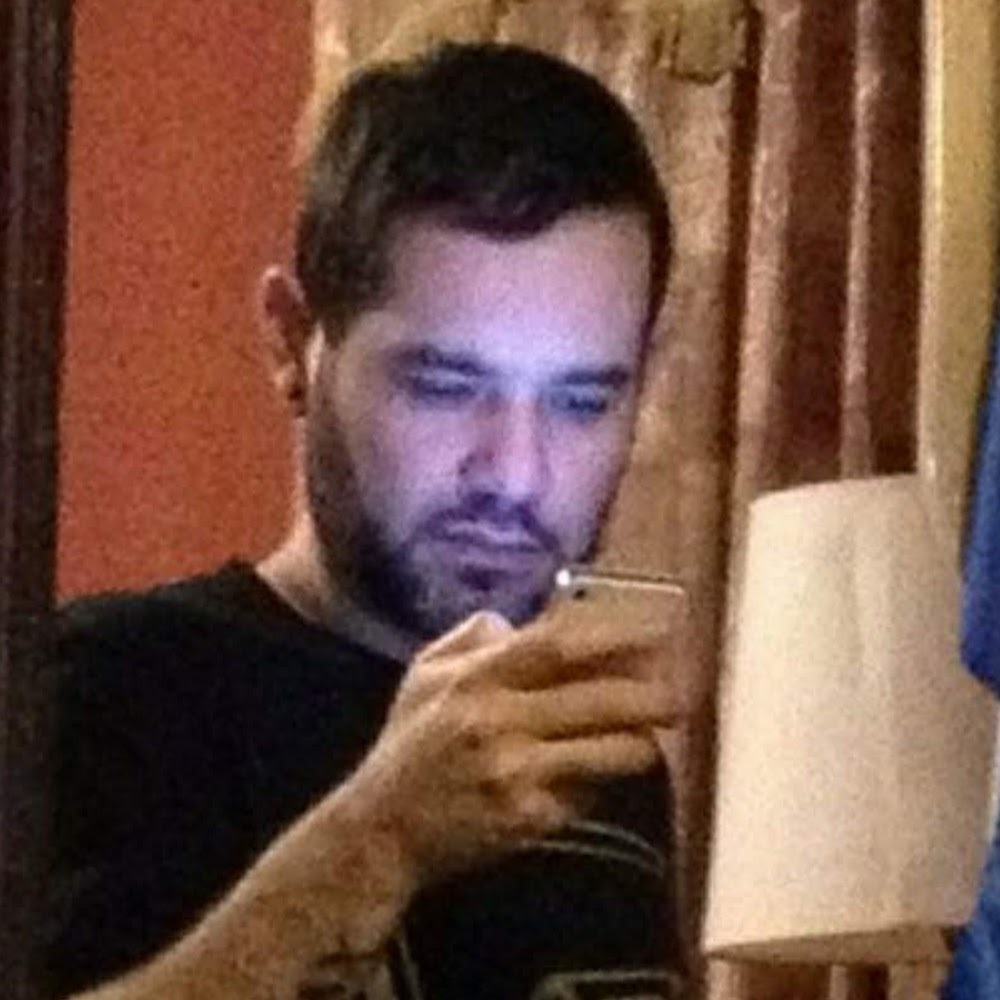 Meet your Posher, Jef